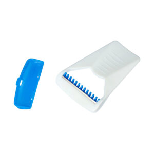 Gallant-type medical razor with guard
